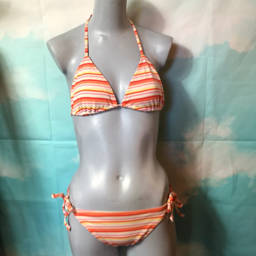 Old Navy 👙 EUC String Bikini Size Medium